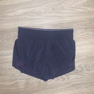 Lululemon size 8
